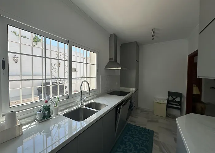 R1386 Jazmin - Burriana * Nerja